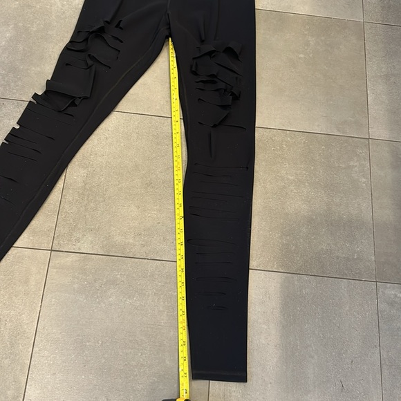 Alo Extreme Ripped High Waisted Warrior Leggings - Picture 8 of 10